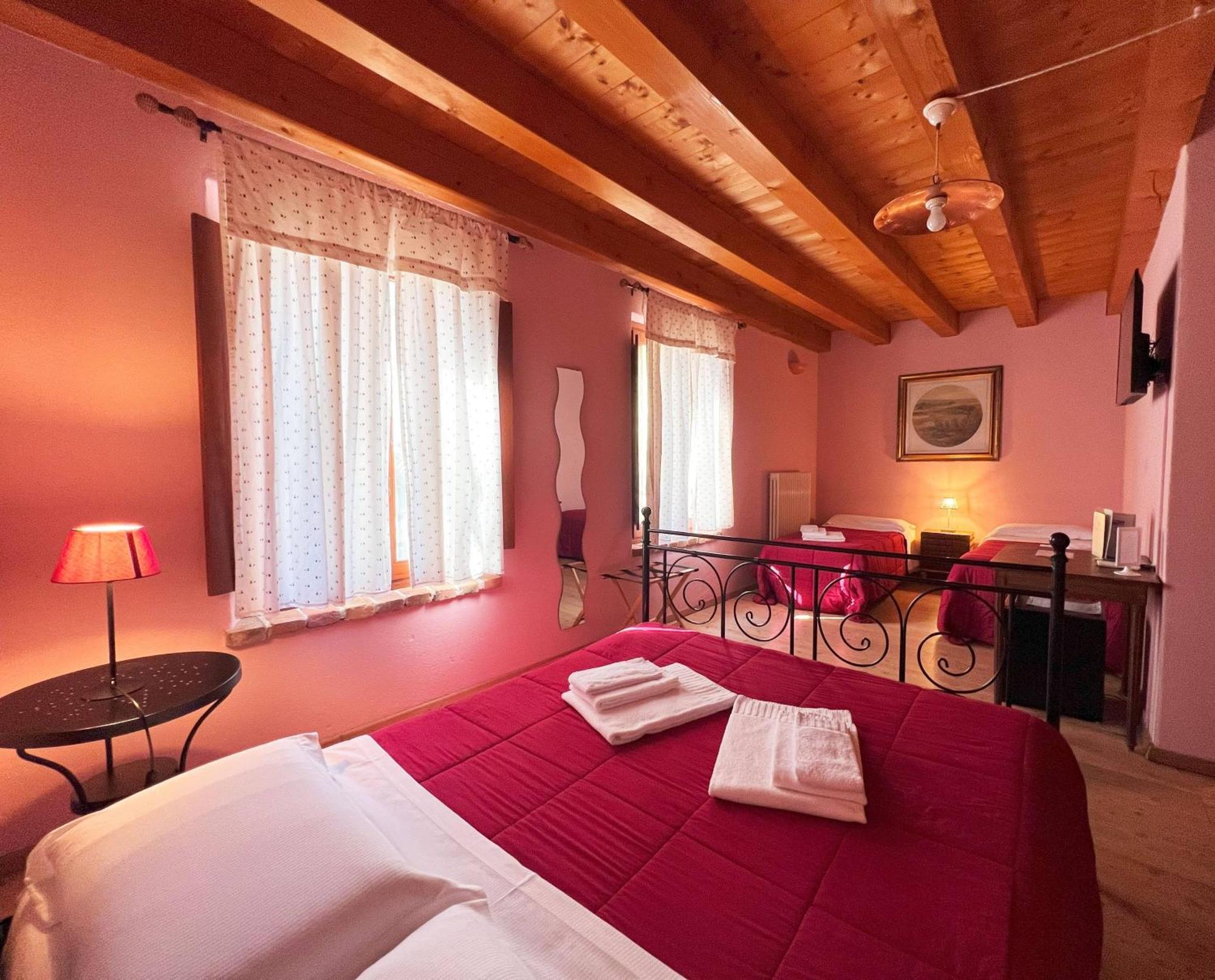 Agriturismo Corte Pellegrini San Martino Buon Albergo Exterior foto