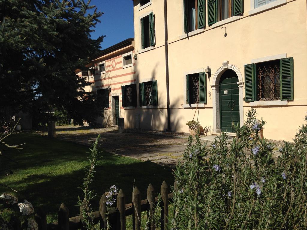 Agriturismo Corte Pellegrini San Martino Buon Albergo Exterior foto