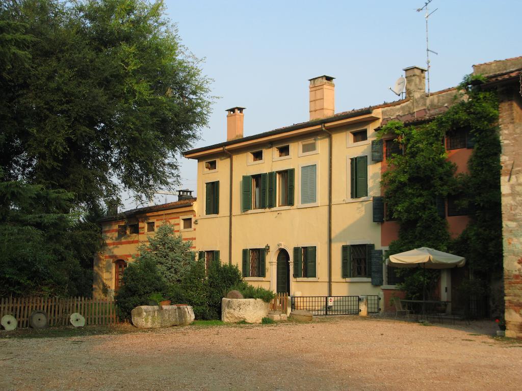 Agriturismo Corte Pellegrini San Martino Buon Albergo Exterior foto